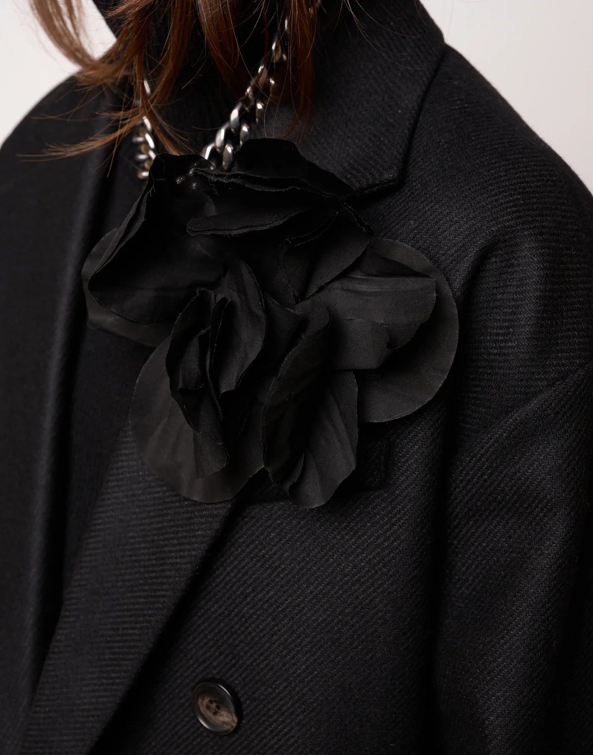 CAPPOTTO GENDERLESS DOPPIOPETTO CON TASCHE A FILETTONE NERO